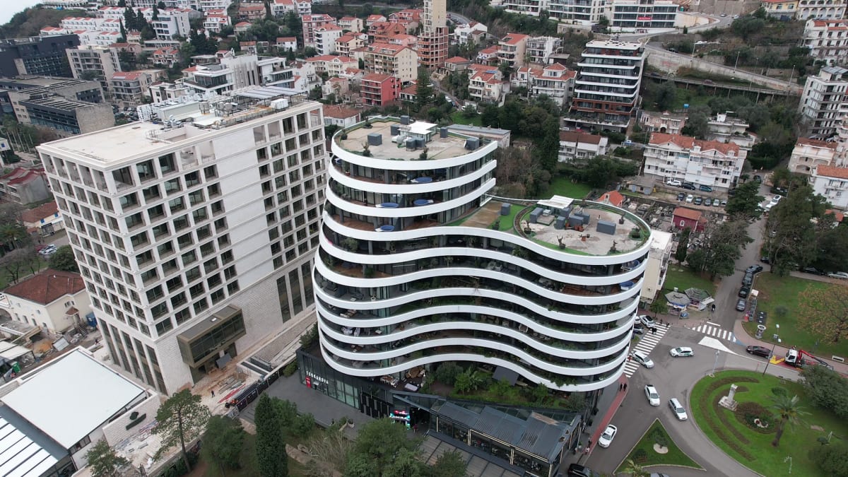 Amfora Real Estate photo 2