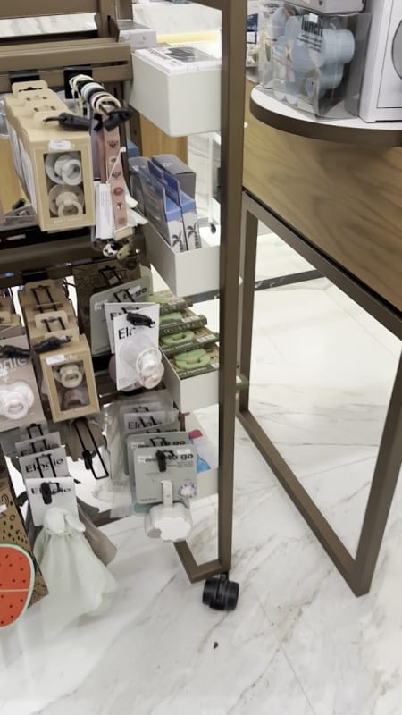 Apoteka Uniprom Pharm BUDVA photo 2