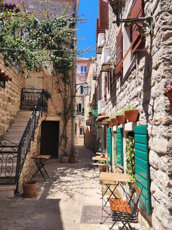 Budva Ballerina Statue photo 5