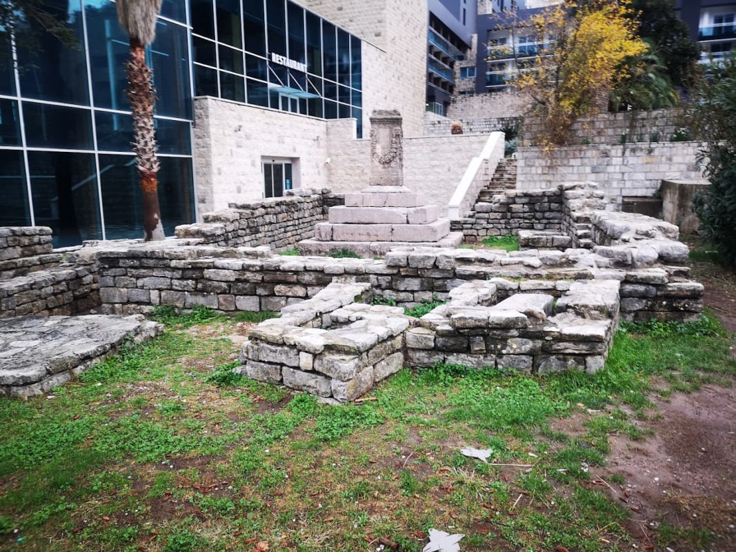 Greek and Roman Necropolis photo 4