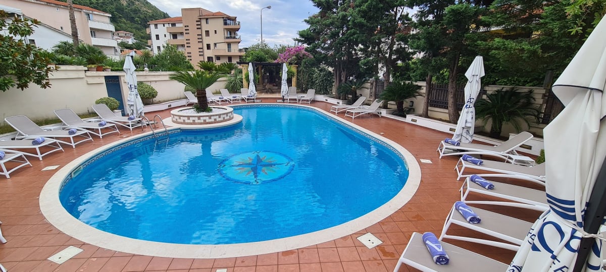 Max Prestige photo 3