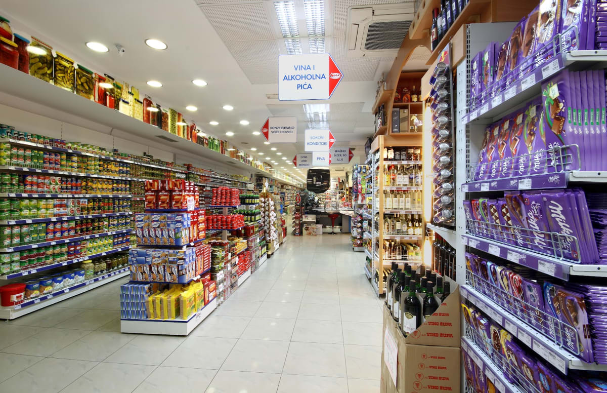 Megamarket br.4 Mainski put photo 3