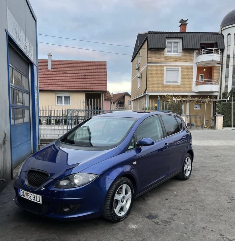 MERIDIAN Rentacar photo 4