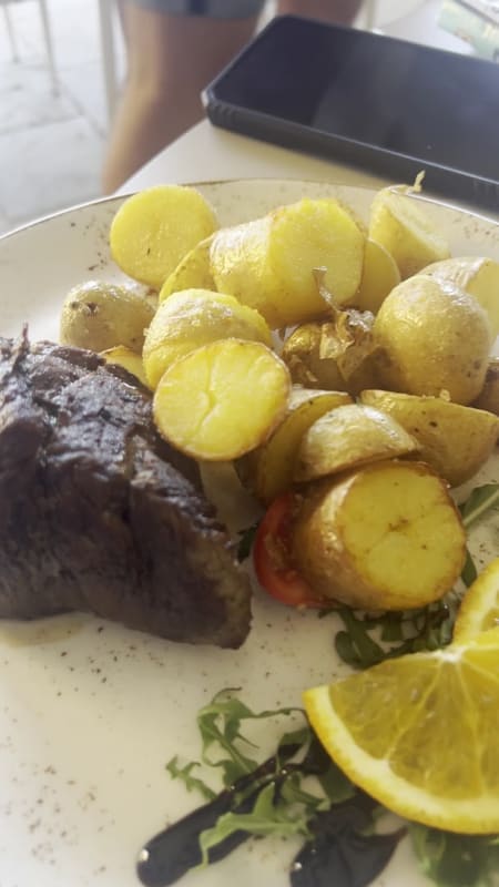 Mogren2 Beach Bar & Restaurant photo 2