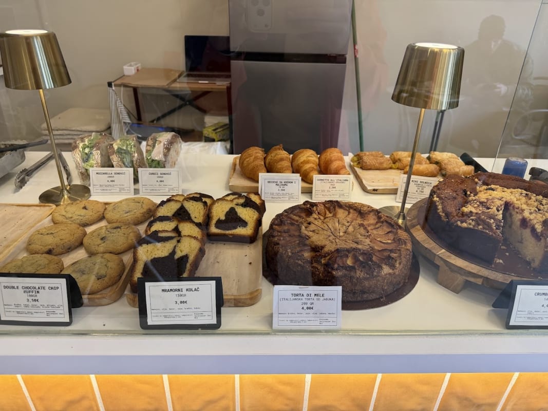 Noi Bakery & Coffee photo 3