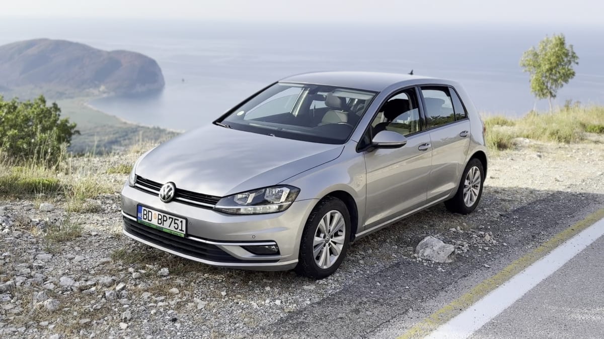 Rent a car Caerus photo 2