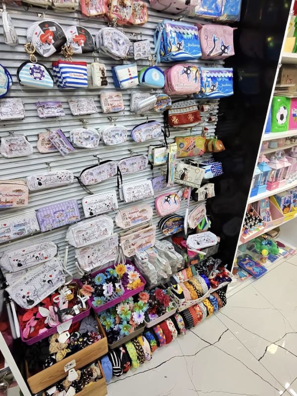 Souvenir Shop photo 5