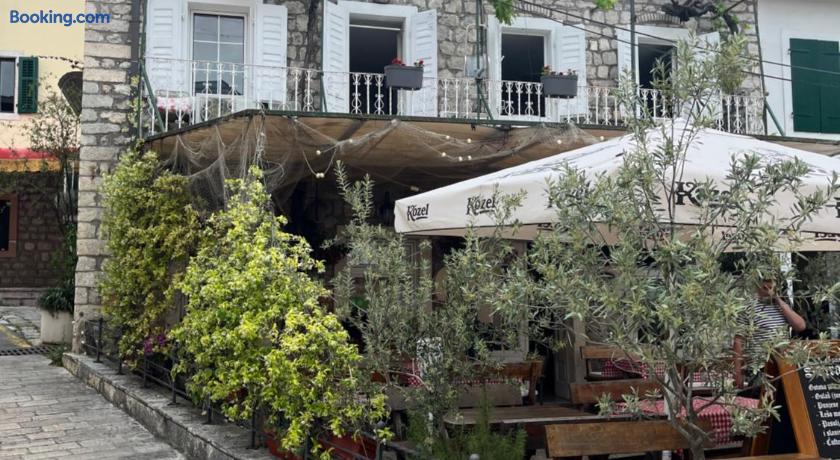 Hidden Gem Studio Apartment photo 1