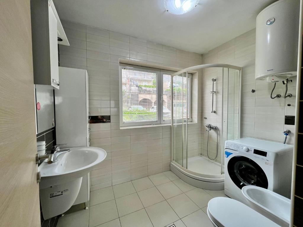 Kumbor Summer Holiday photo 3