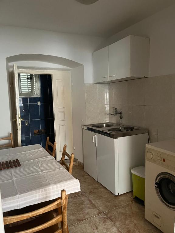 Old Town Escape photo 3