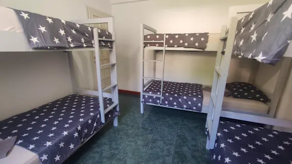 Woodpecker Backpacker Hostel photo 2