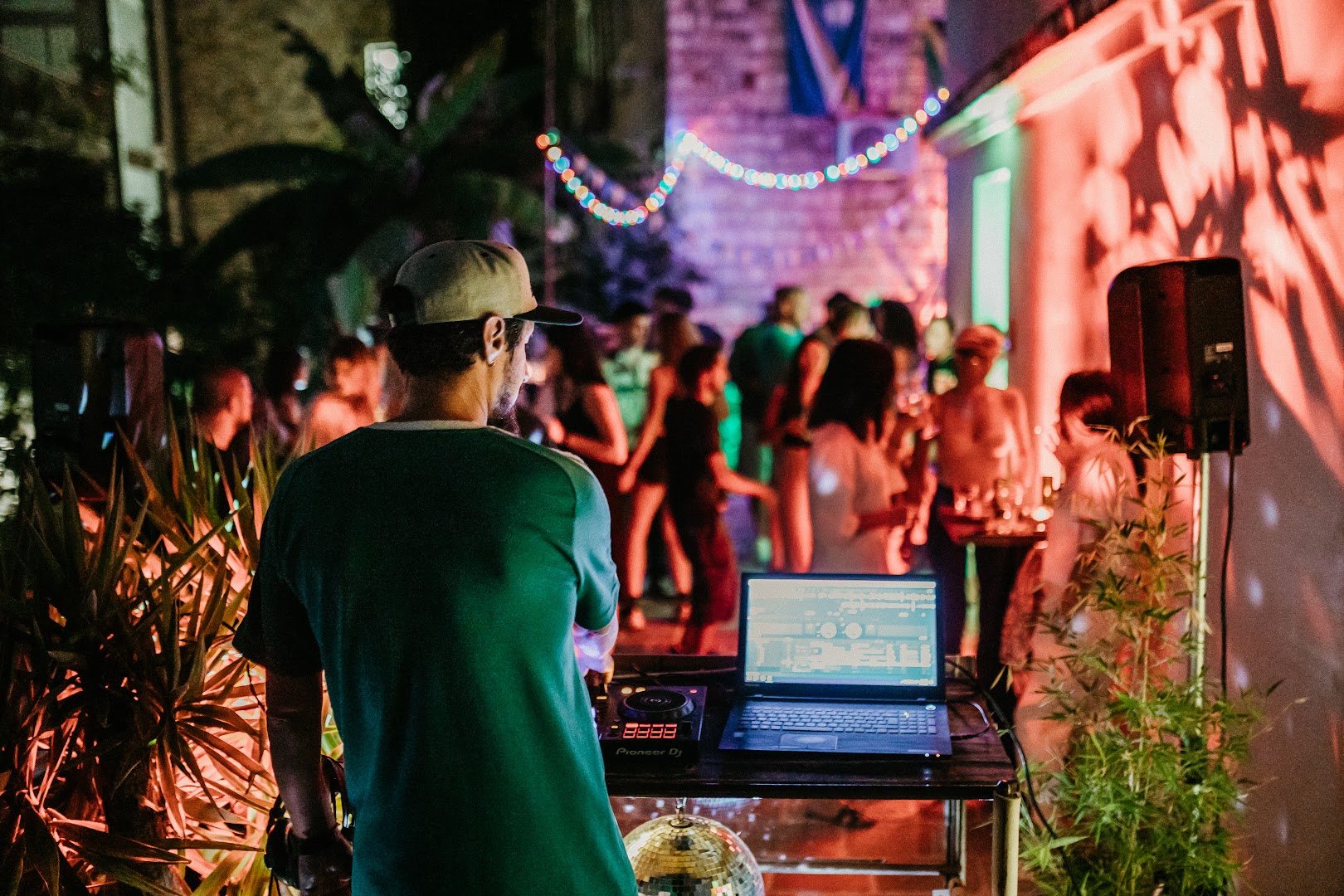 Caffe Radio 2B photo 3