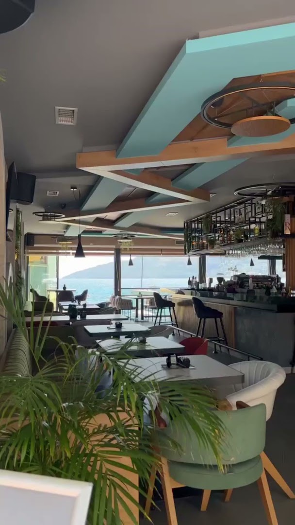 Tropik lounge bar photo 2