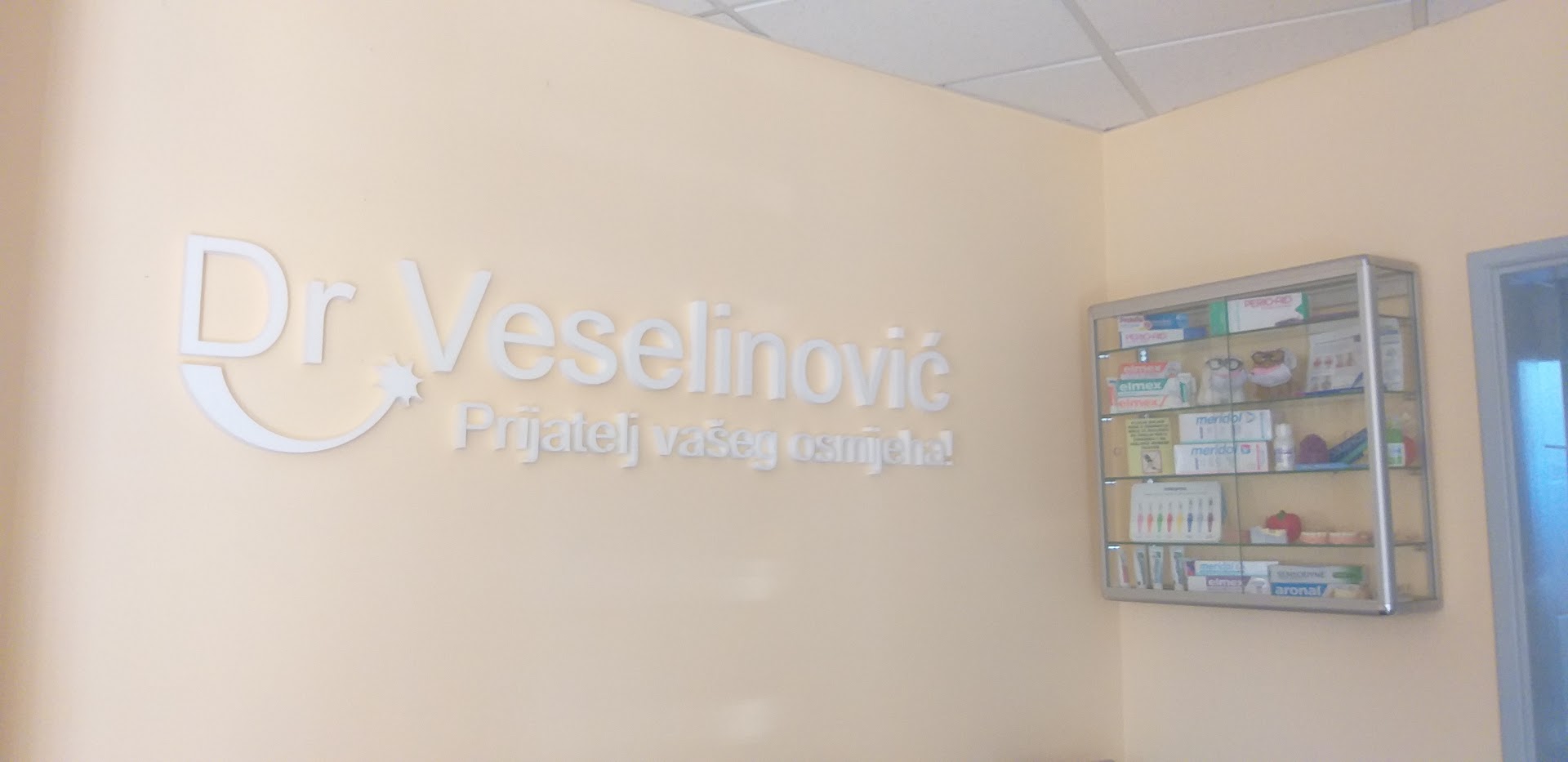Dr Veselinović photo 2