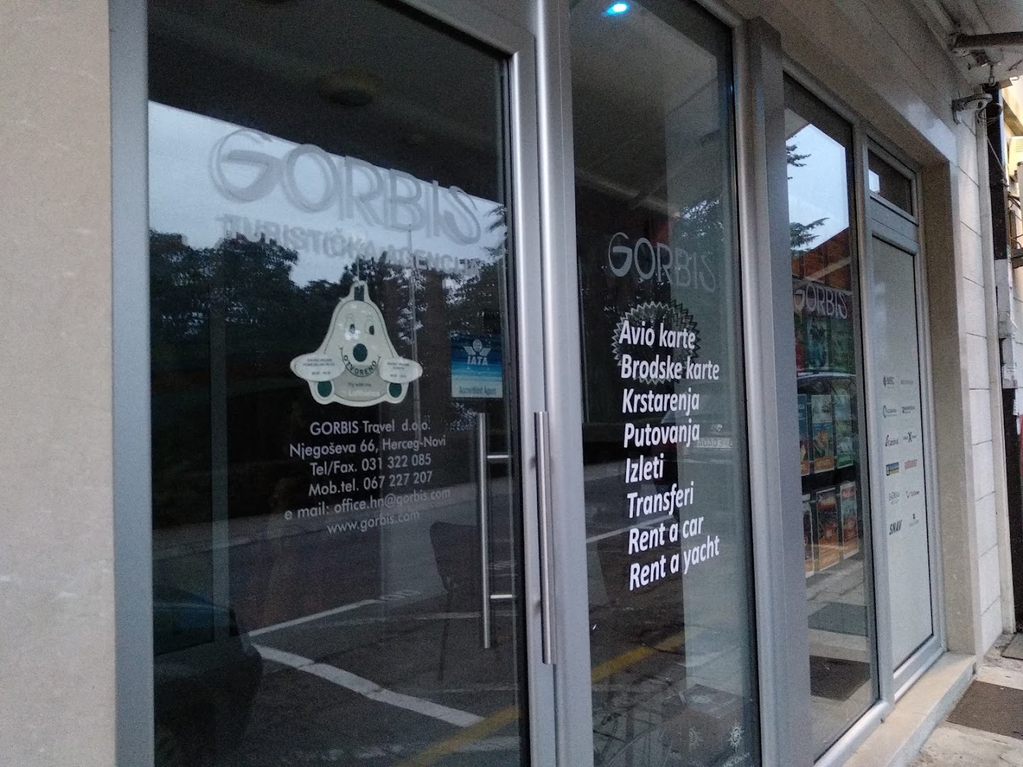 GORBIS Travel photo 1