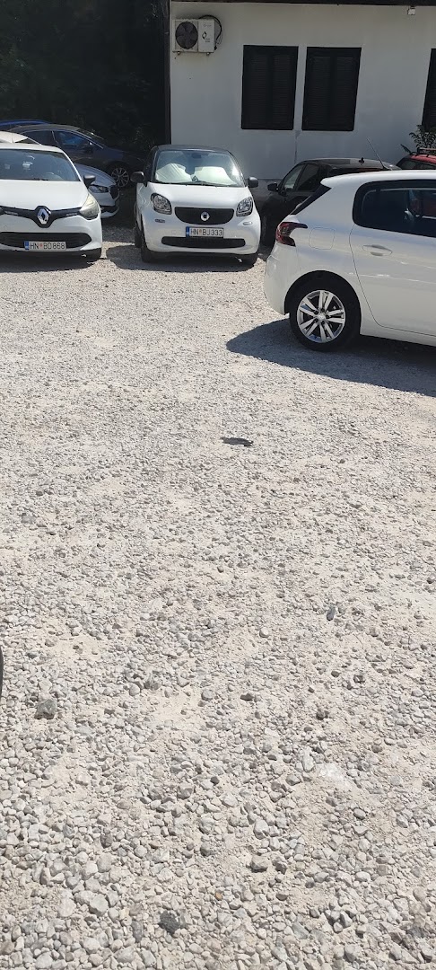 Parking Topla photo 2