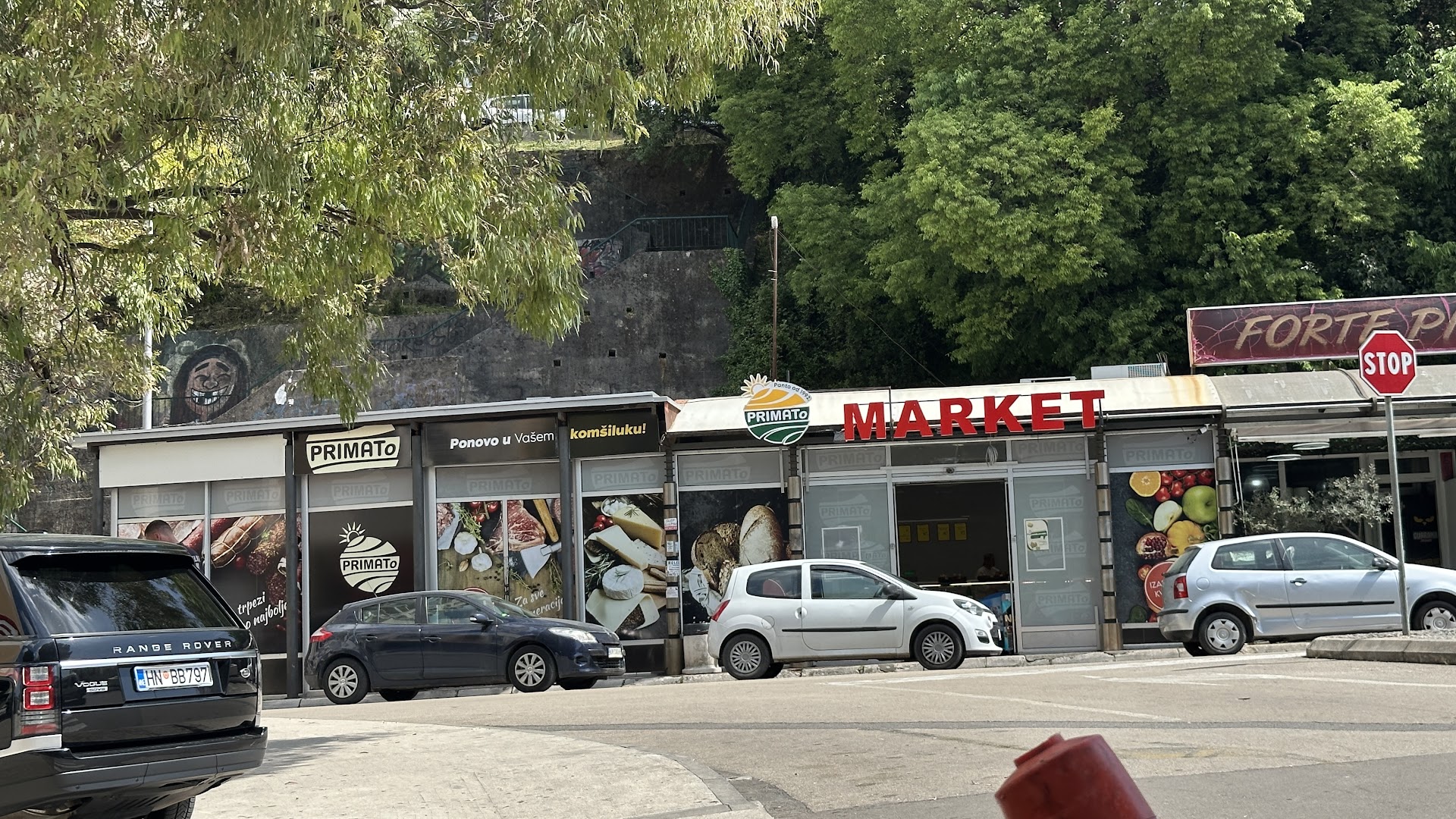 Primato Market photo 1