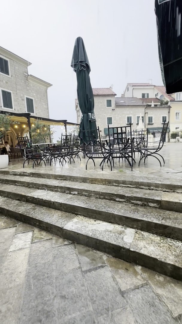 Trend travel photo 3