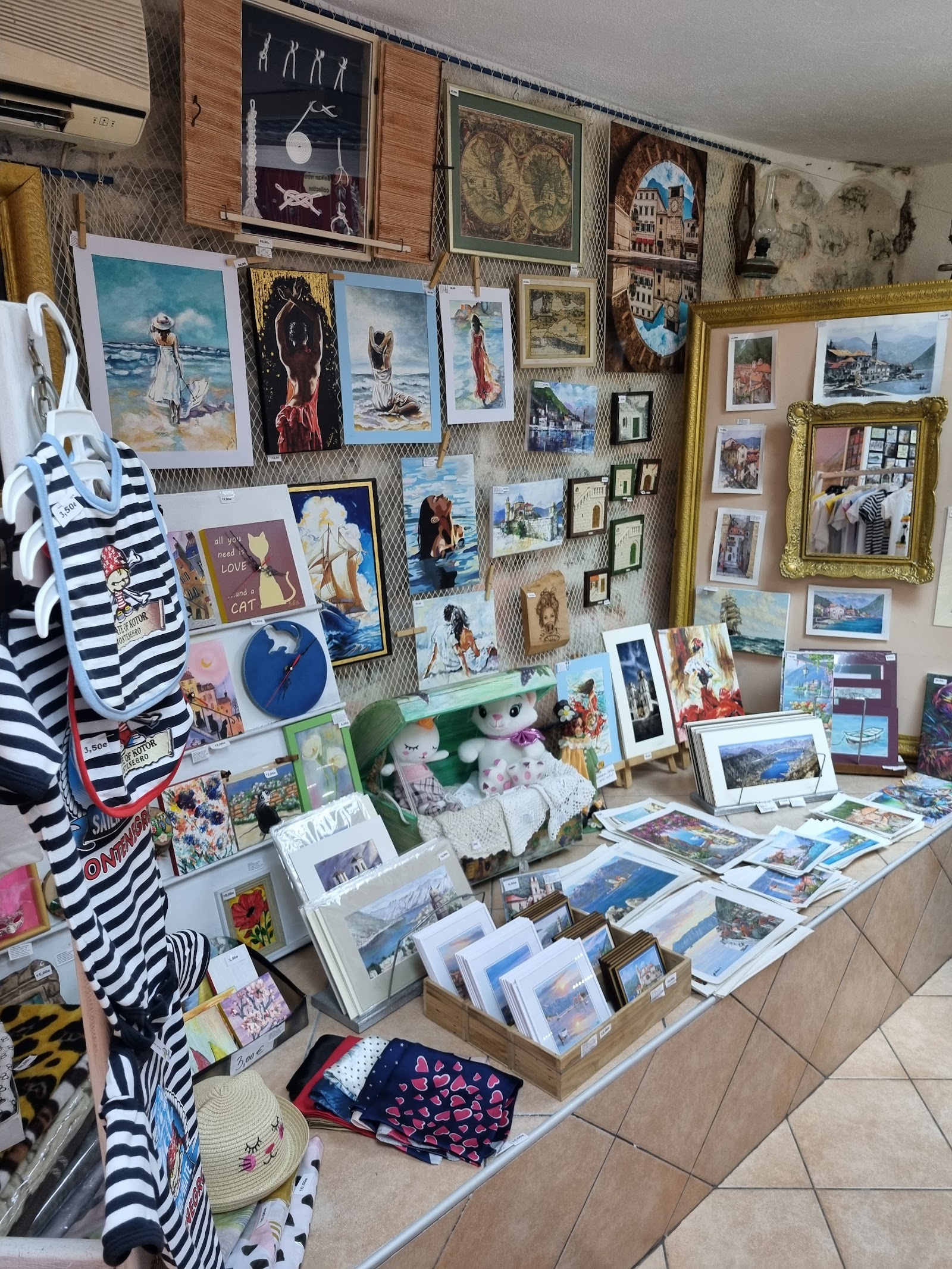 Da figura- Hand made souvenirs photo 7