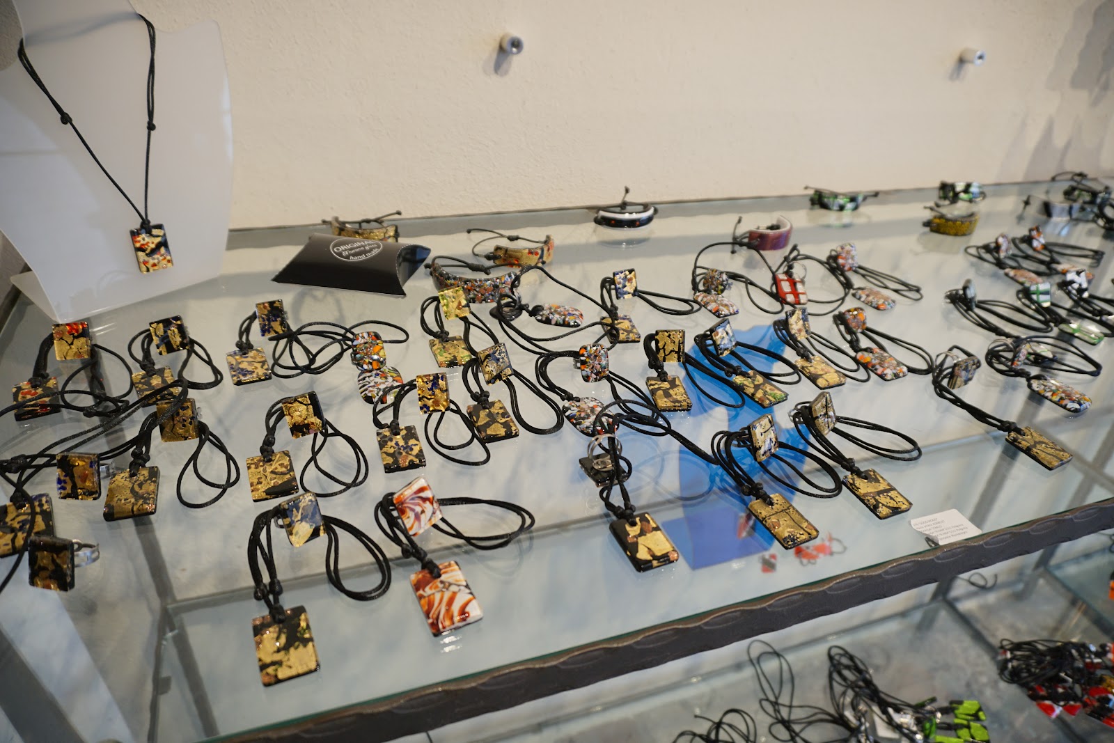 Bay Art & Souvenirs photo 9
