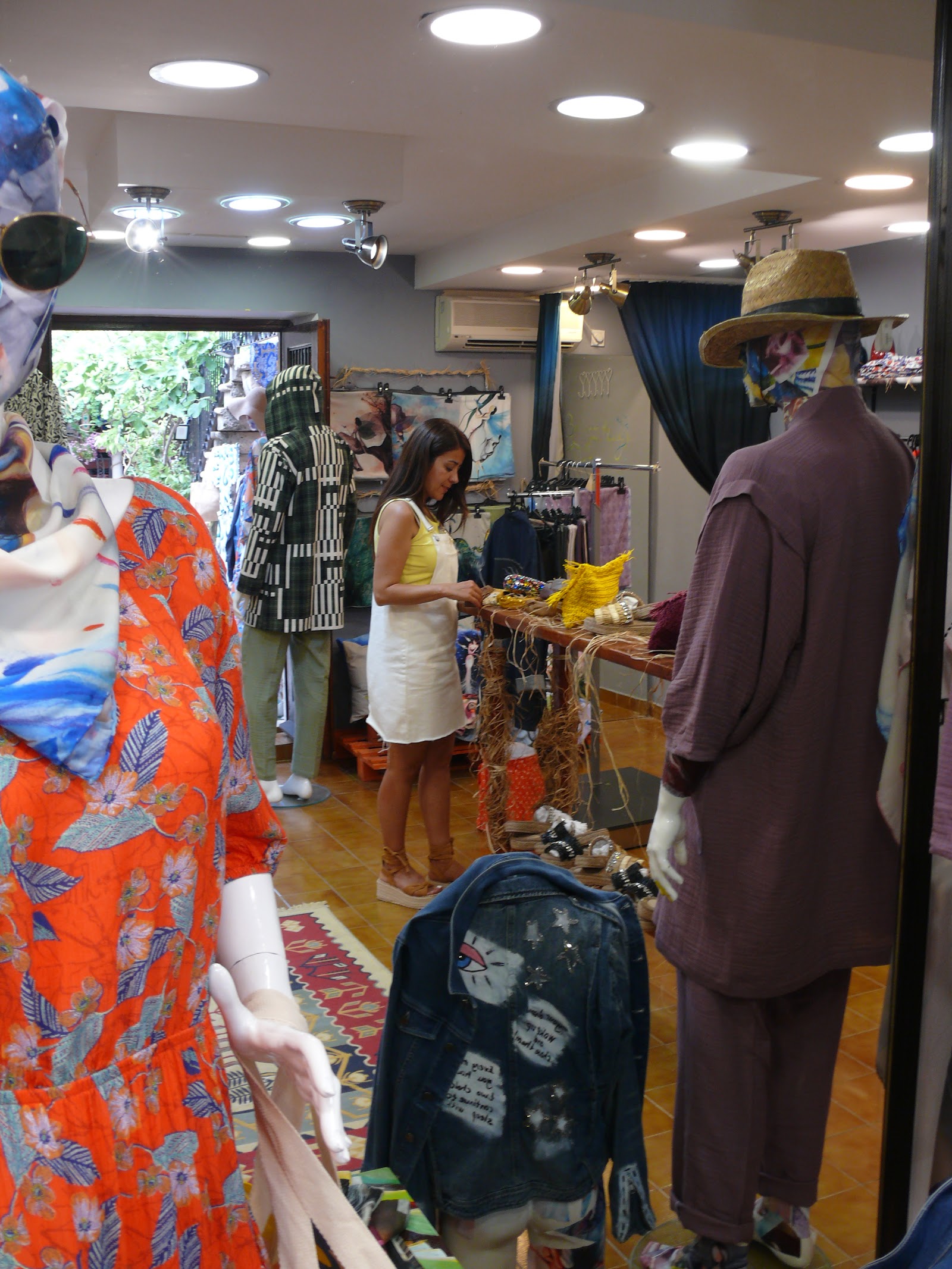 Qbik Luxury Designer Textile Shop photo 7