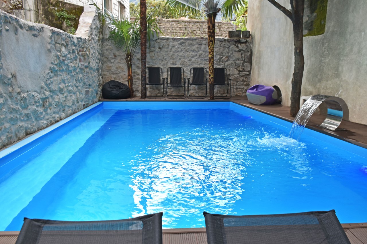 Common area and social space at Hostel Old Town Kotor