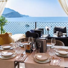 Mogren2 Beach Bar & Restaurant
