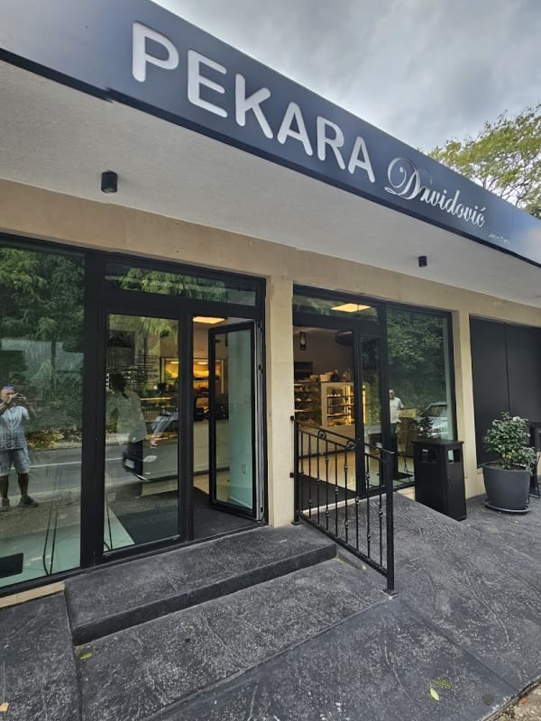 PEKARELA