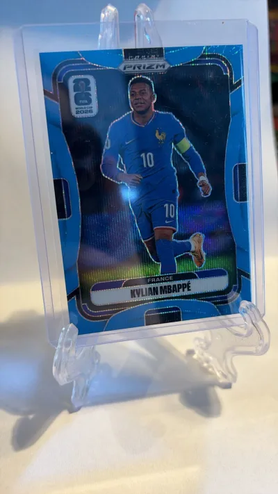 Kylian Mbappe /225 PRIZM Road To FWC 2026