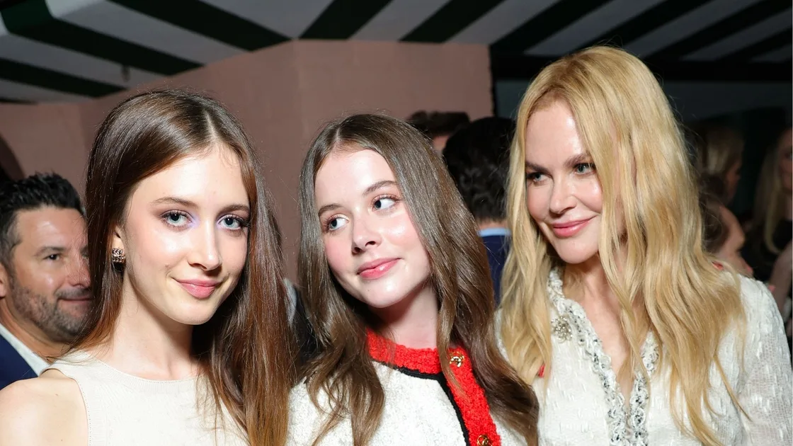 nicole kidman with daughters.
