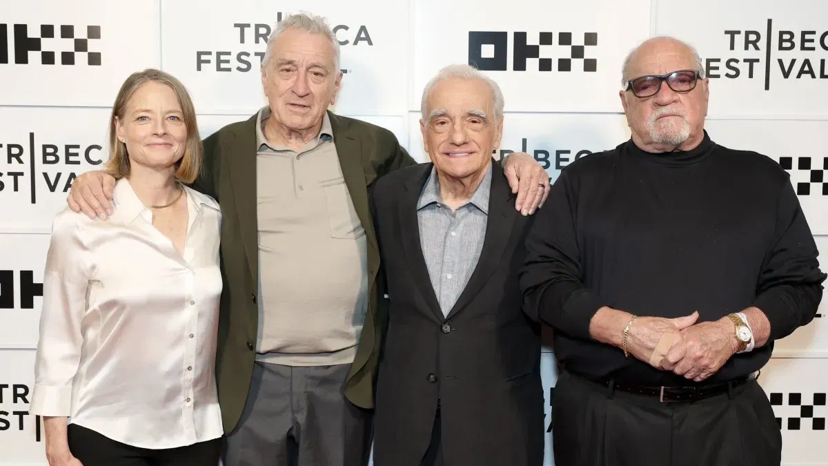 Jodie Foster, Robert De Niro, Martin Scorsese and Paul Schrader posing together at Tribeca Festival.