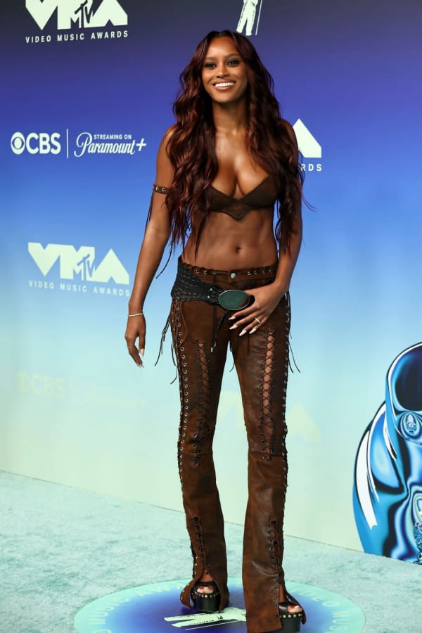 Summer House star Ciara Miller turned heads at the 2026 MTV VMAs in a Y2K-inspired Aiden Euan suede bra top and lace-up low-rise trousers, finished with a statement Western belt.