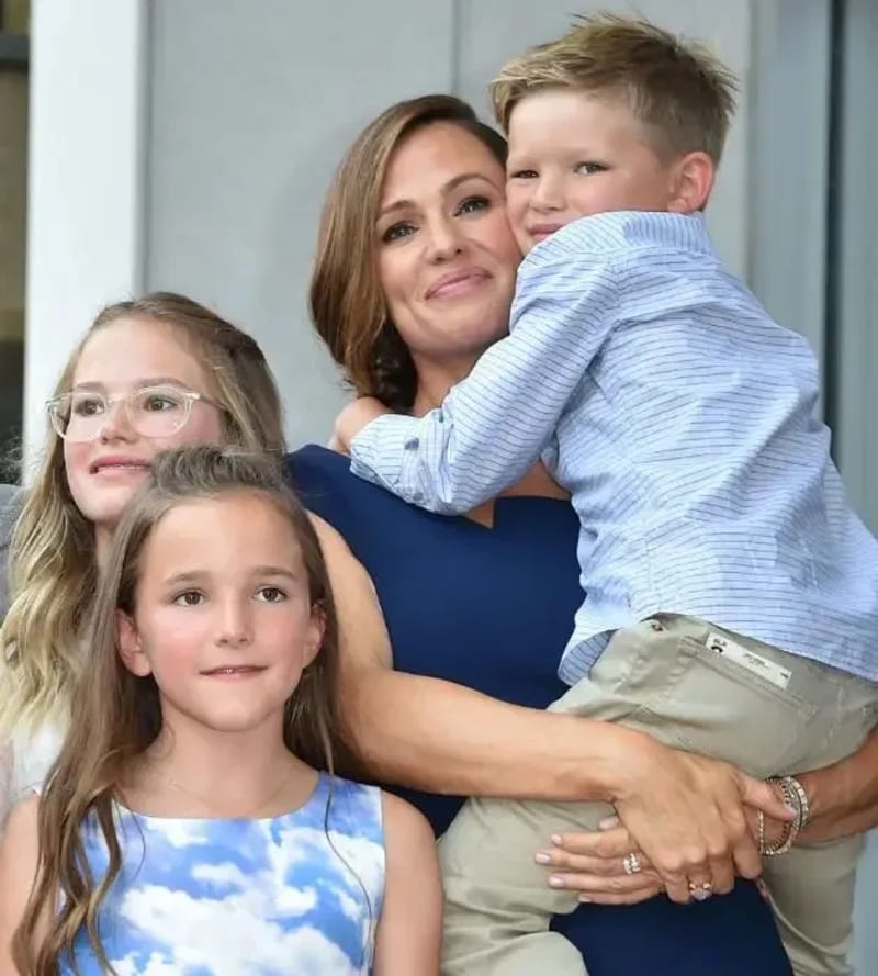 Jennifer Garner with her three children Violet, Seraphina, and Samuel at a public event.