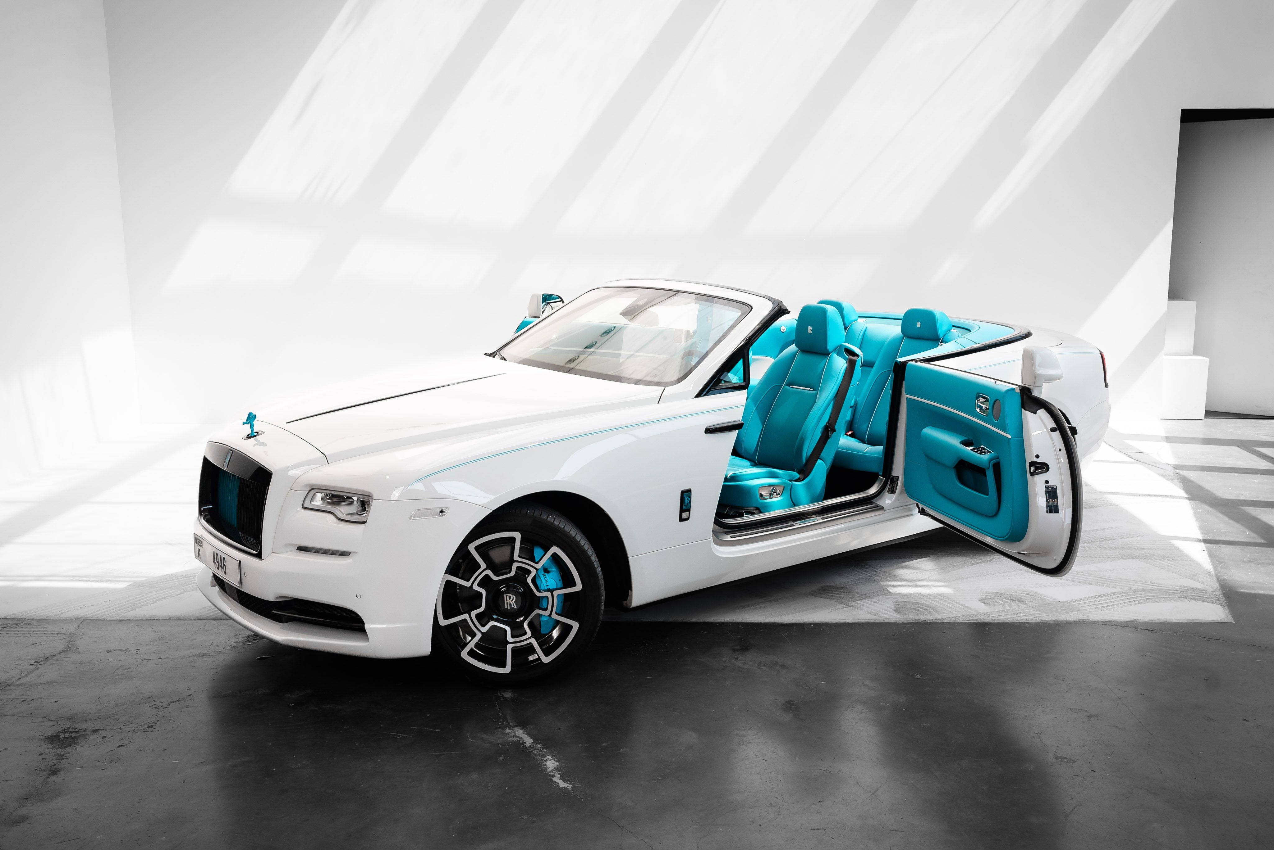 Rolls Royce Dawn 2022 - White