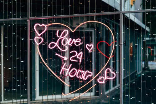 Neon Heart