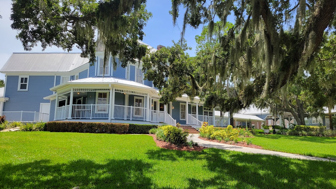 Highland Manor