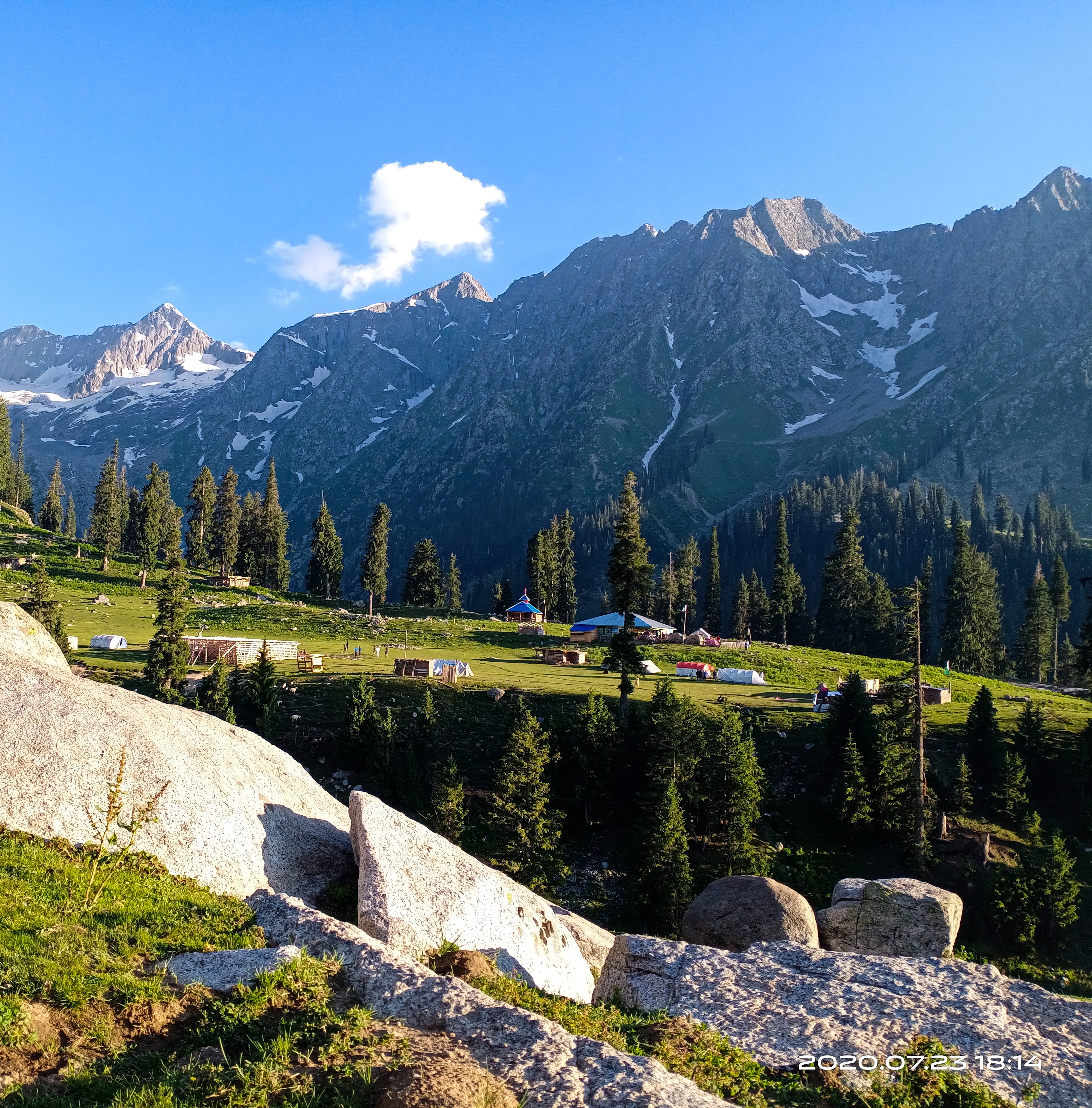 Katora Lake Camping