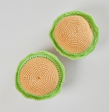 Assembling the Crochet Hamburger