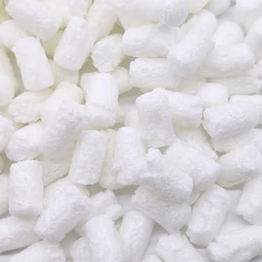 White color polystyrene-based peanuts