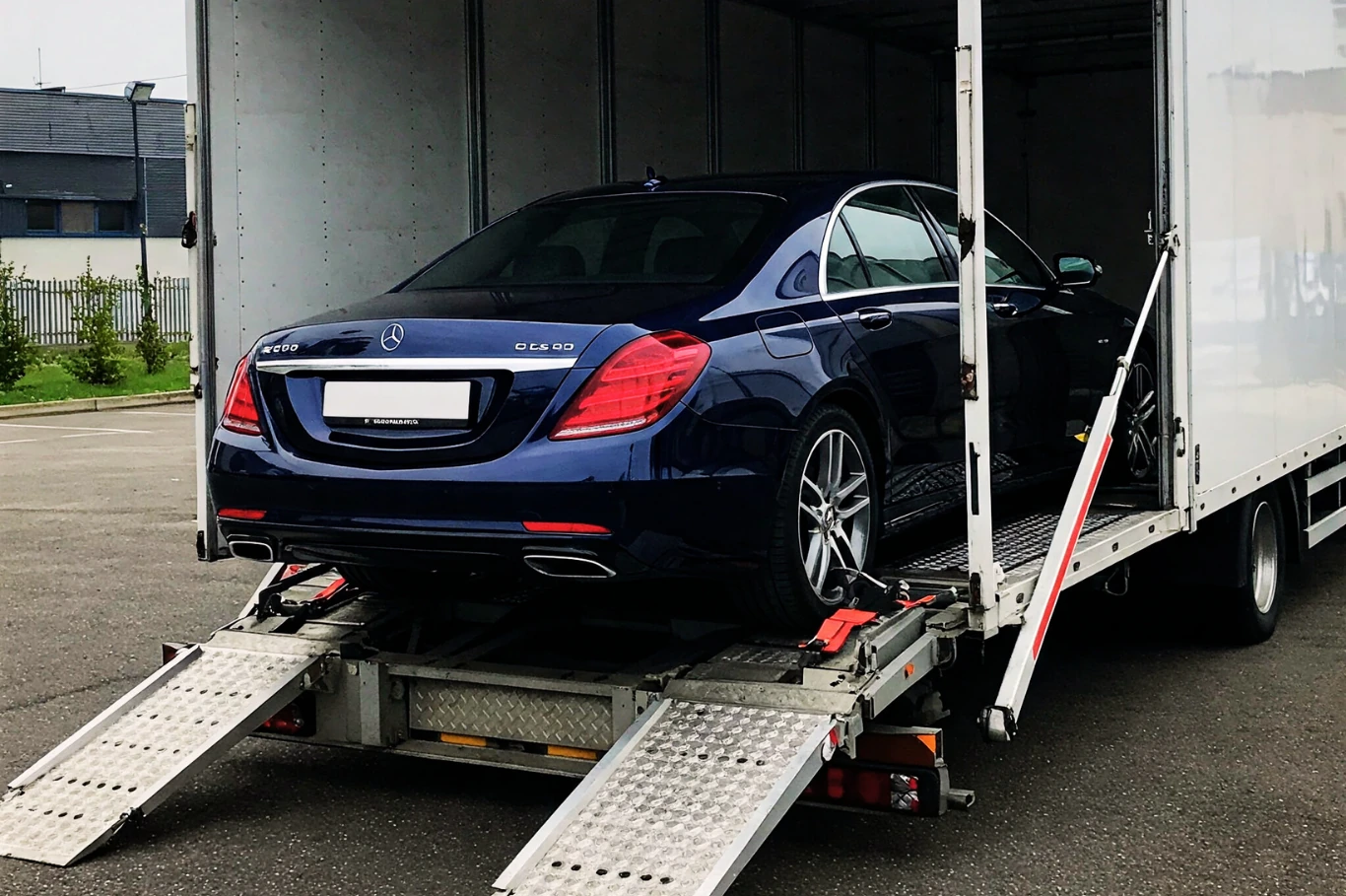 Auto shipping services for Mercedes Benz