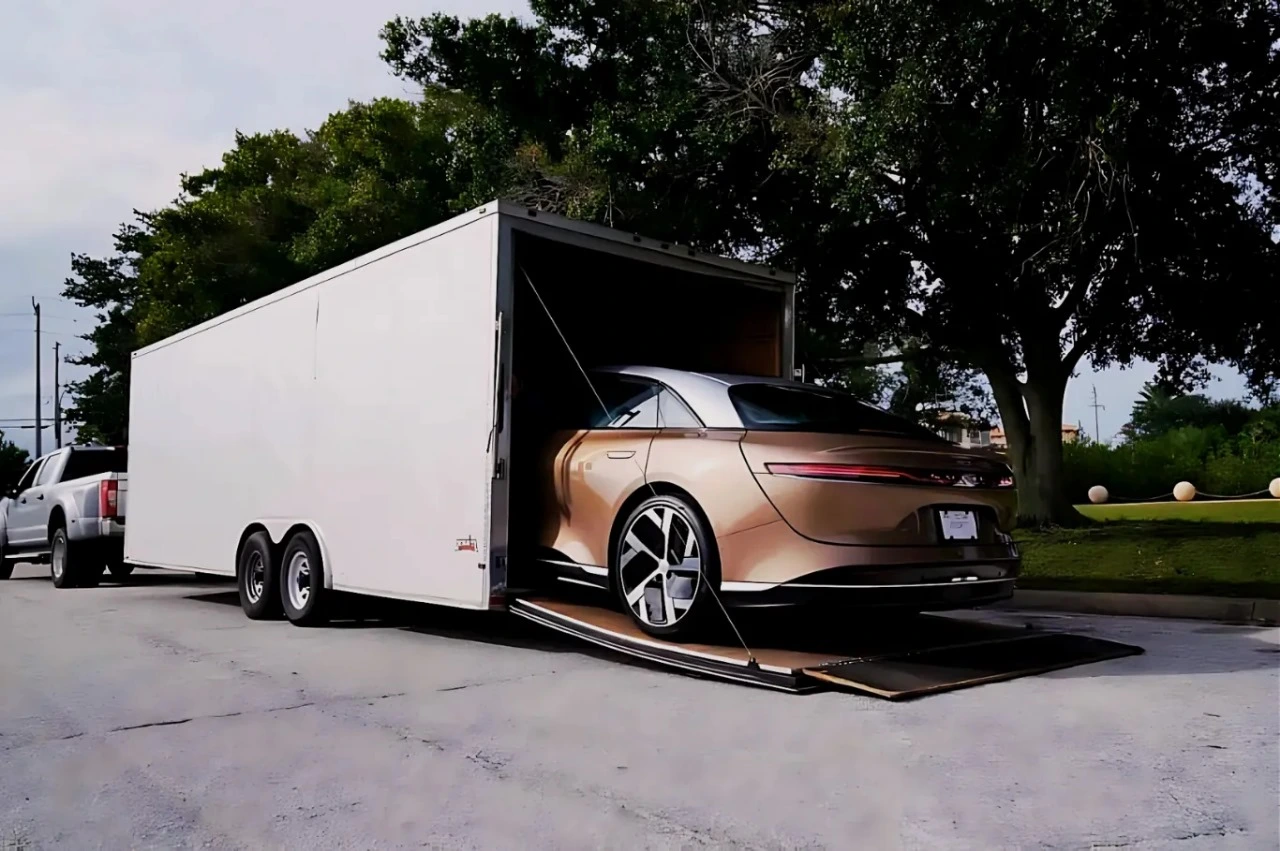 Shipping Service - Professional Transport