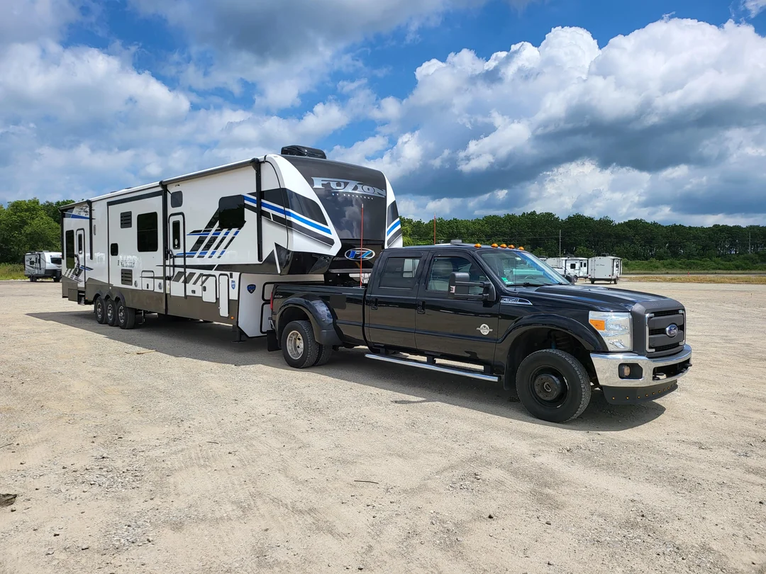 Shipping Service - Professional Transport