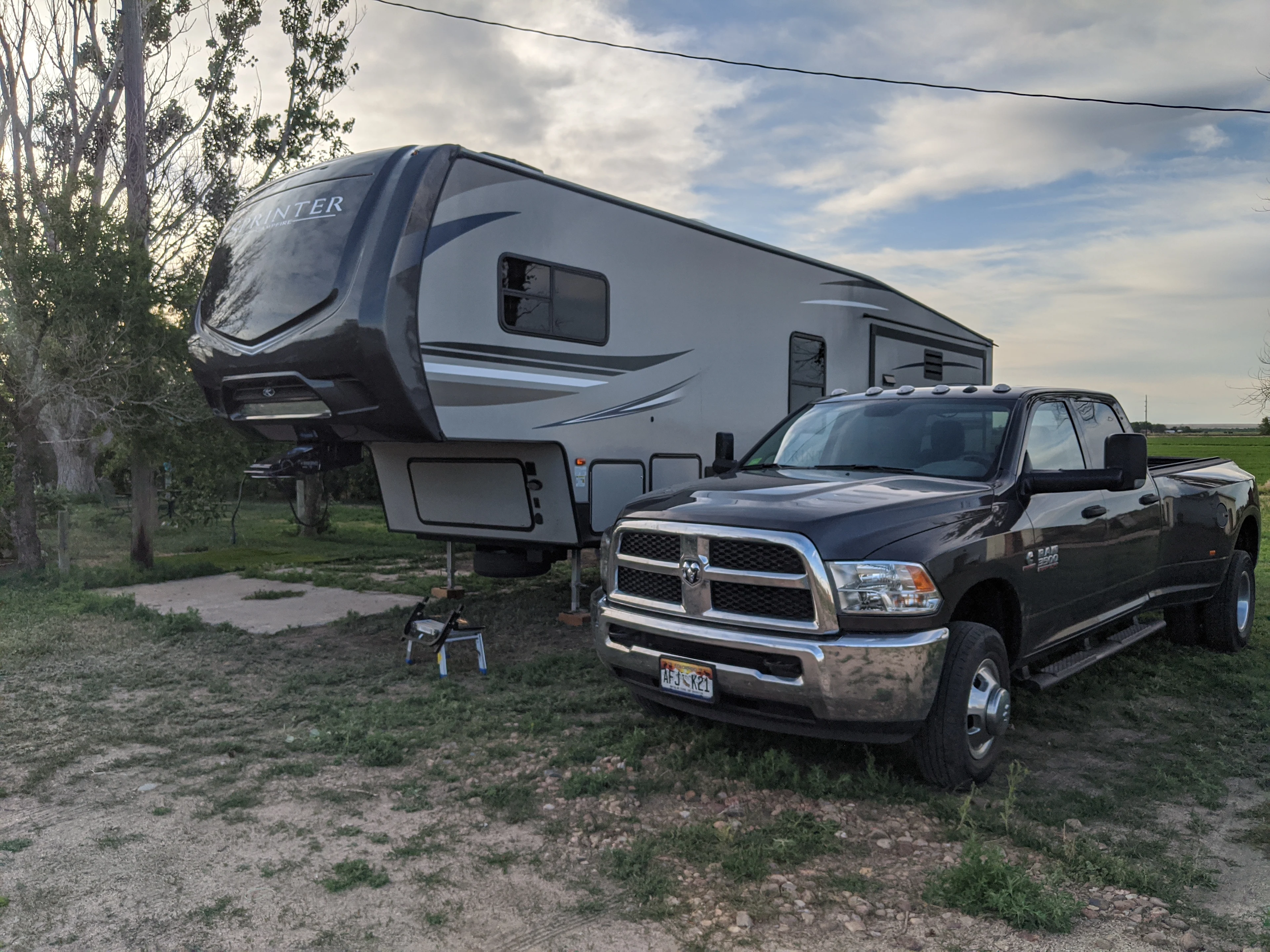 Shipping Service - Professional Transport