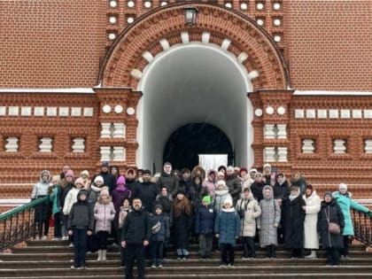 Для победителей конкурса «Красота Божьего мира», посвящённого преподобному Сергию Радонежскому была организована культурная программа по Москве и Санкт-Петербургу