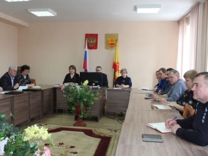 Евгений Лебедев провел плановое совещание с начальниками территориальных отделов