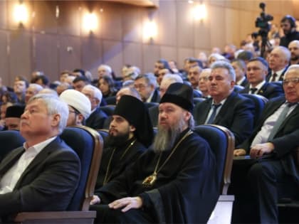 Секретарь Чебоксарской епархии принял участие в церемонии оглашения Главой Чувашской Республики Олегом Николаевым ежегодного Послания Государственному Совету Чувашской Республики