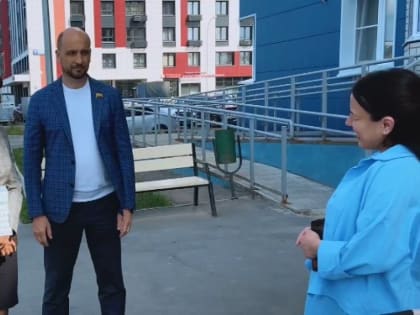 Представители проекта «Крепкая семья» поздравили с Днем защиты детей многодетную семью участника СВО