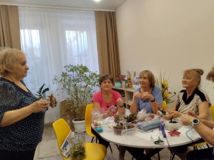 В Новочебоксарске пенсионеры находят радость в творчестве