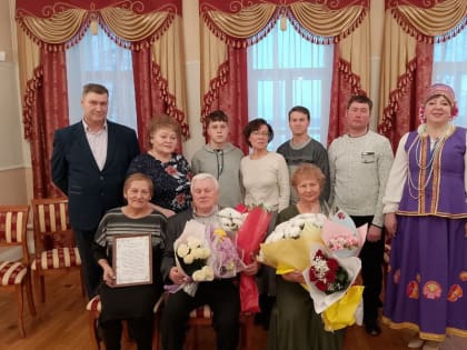 «Золотой» юбилей совместной жизни отметили супруги Юрий и Наталия Семеновы