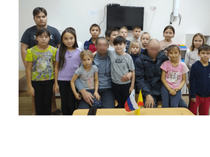 В Урмарах ребята встретились с участниками СВО